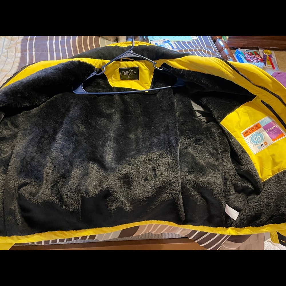Pooluly XL ski jacket - Picture 3 of 5